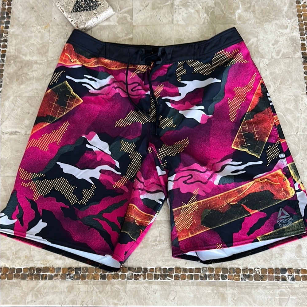 Reebok Pink and Black CrossFit Board‎ Shorts Swimwear Men’s Size 31
